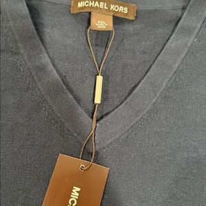 ⭐️MICHAEL KORS Modal Navy Long Sleeve V-Neck Soft & Super Stretchy Mens Shirt!